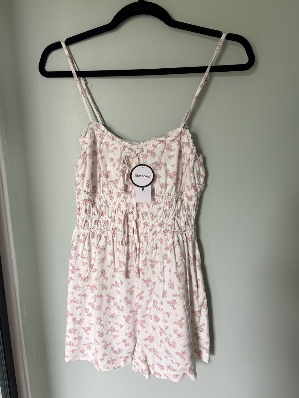 NWT Bluenotes Floral Romper with Pockets